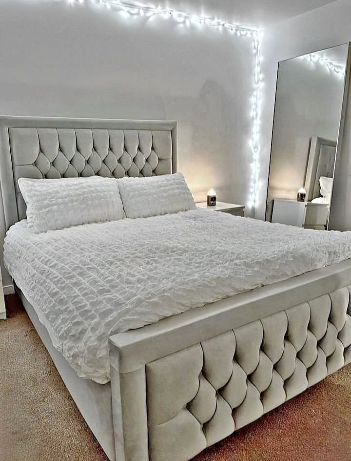 Hilton Bed - Luxury Tufted Bed Frame