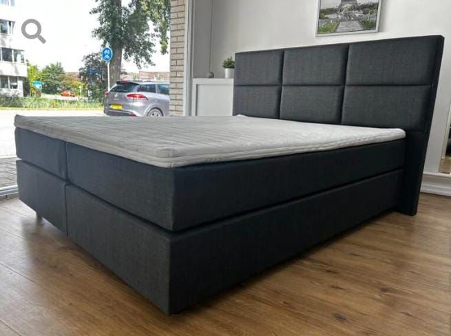 Ottoman Storage Bed