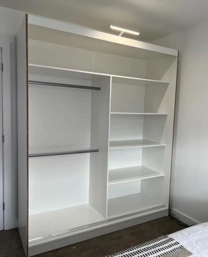 Modern Sliding Door Wardrobe with Mirror